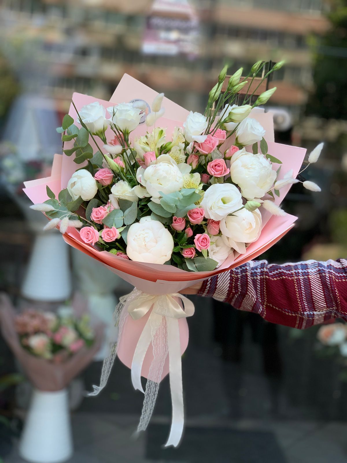 Buchet Elegant Corporate  Flori Business Bucuresti  The Bloom Room