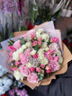 Ramo de Rosas Multicolor con Gypsophila