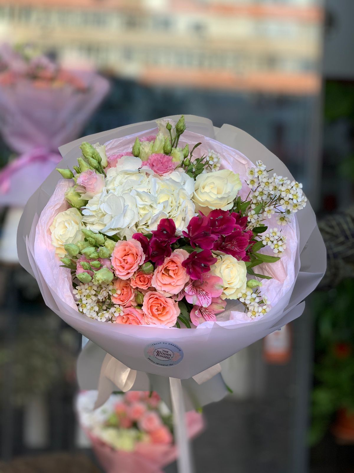 Buchet   Hortensie si Trandafiri Eustoma