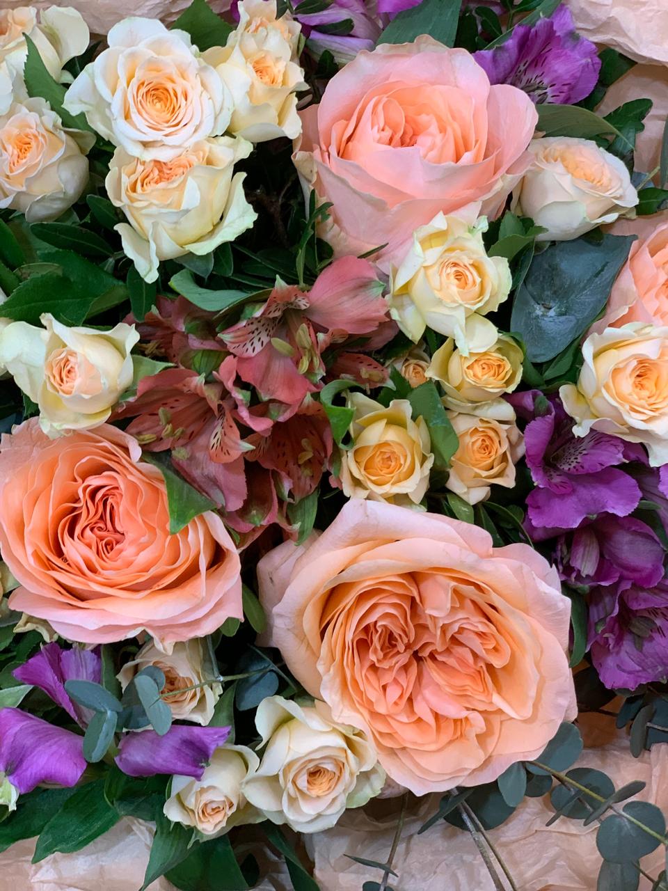 Grădina Enchantată - Mix de Eleganță